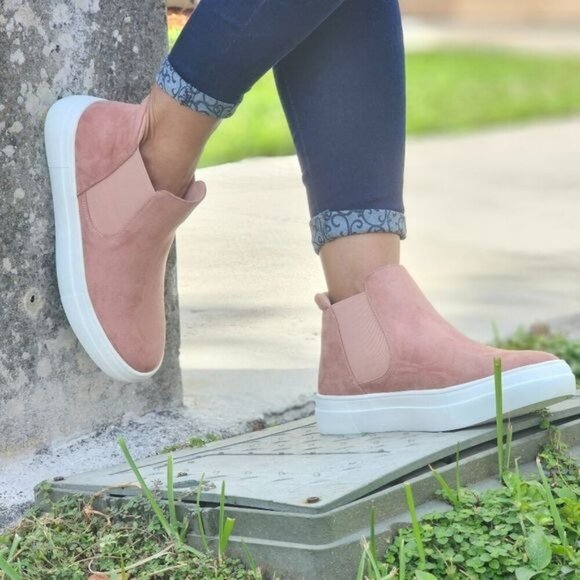 Women's Chelsea Shoes Slip On Canvas High Top Sneakers - Picture 2 of 5